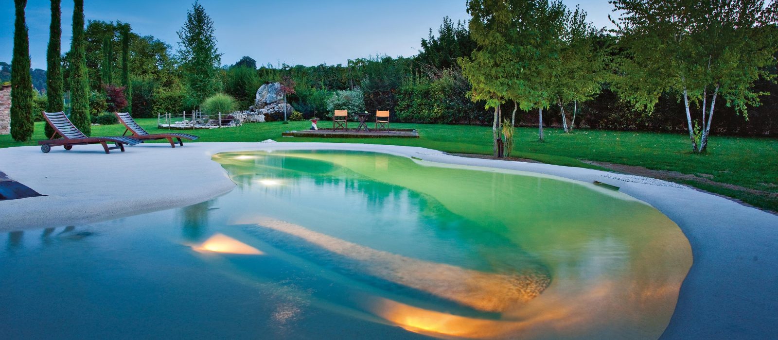 Biodesign Pool Abendstimmung