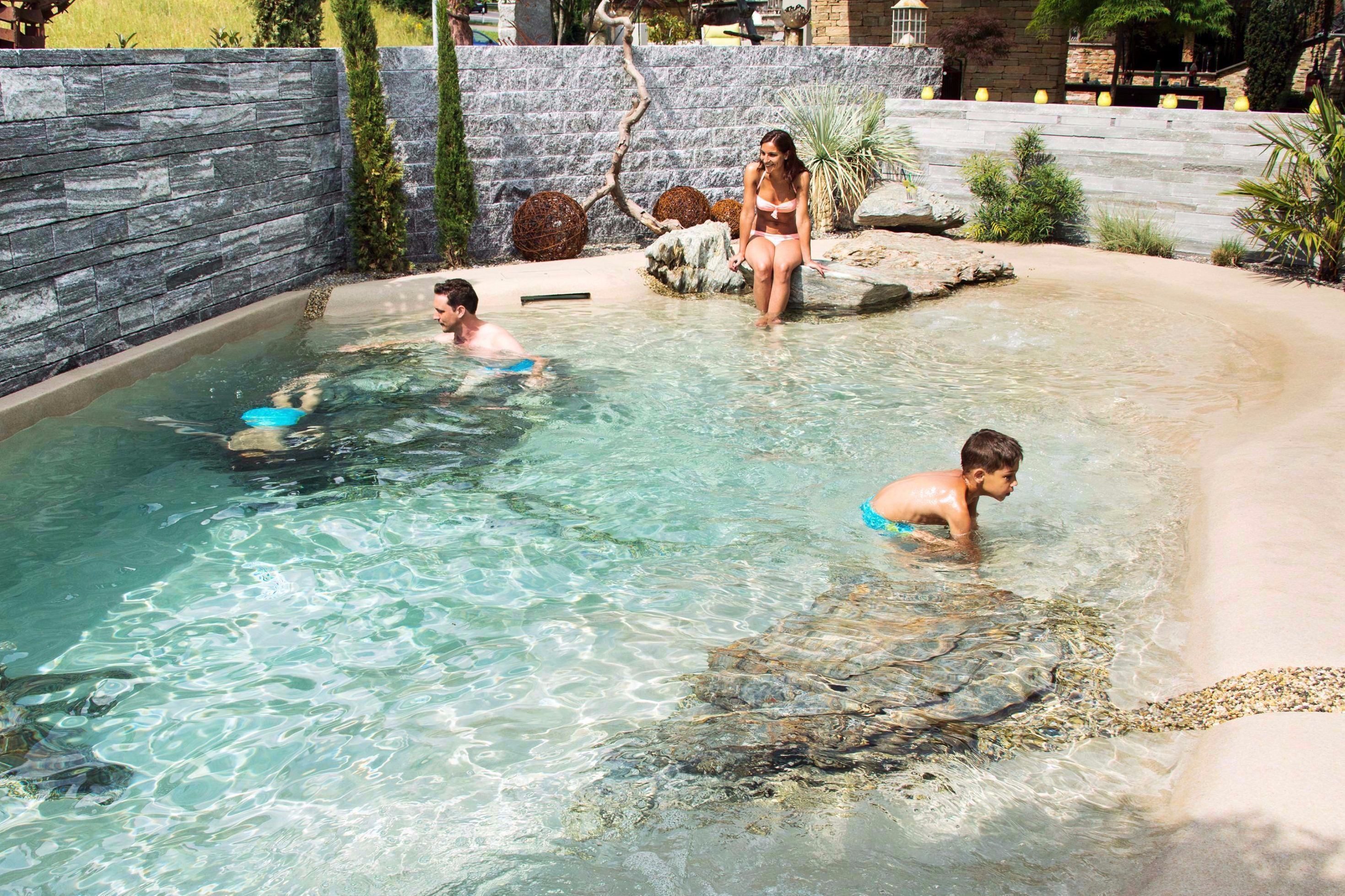 Schwimmen mit der ganzen Familie