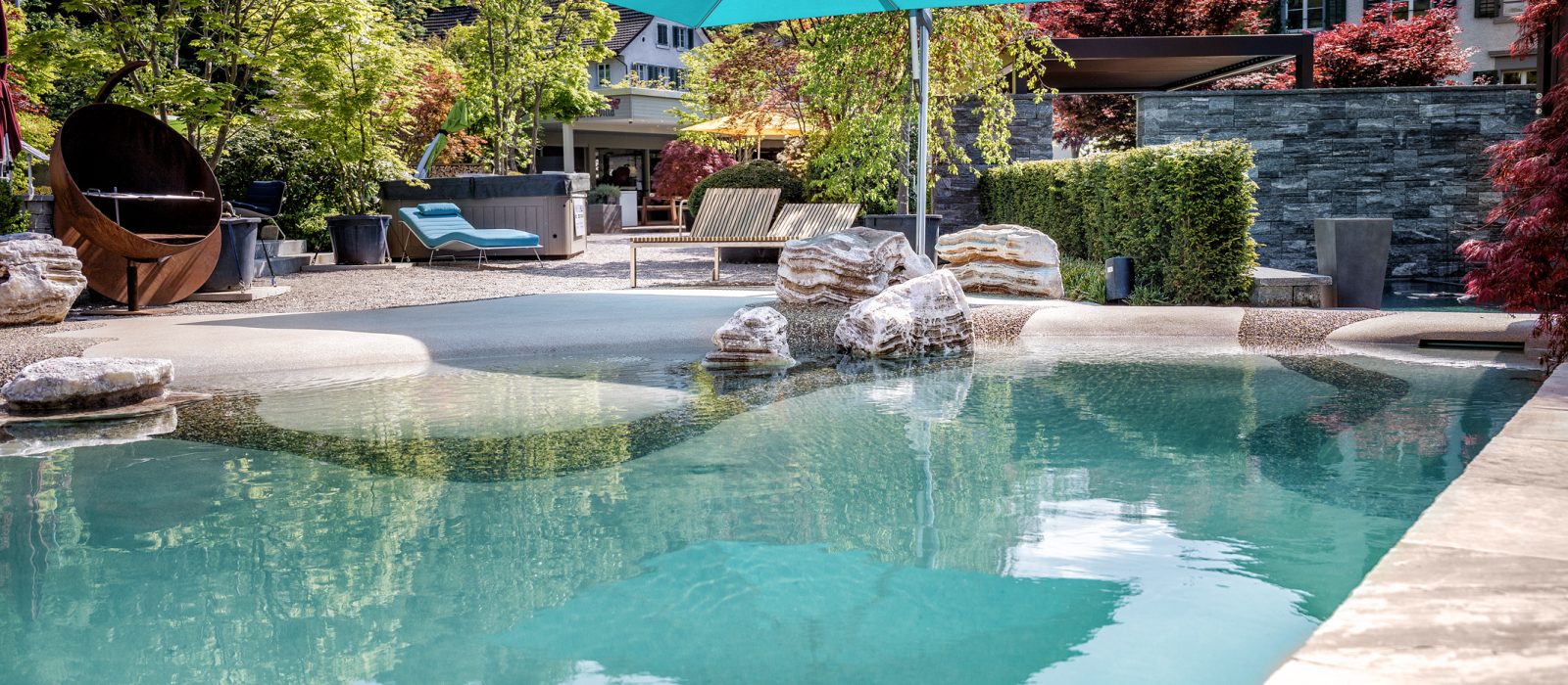 Gartenvilla-SwissSpa-Pool-Strandoptik-2